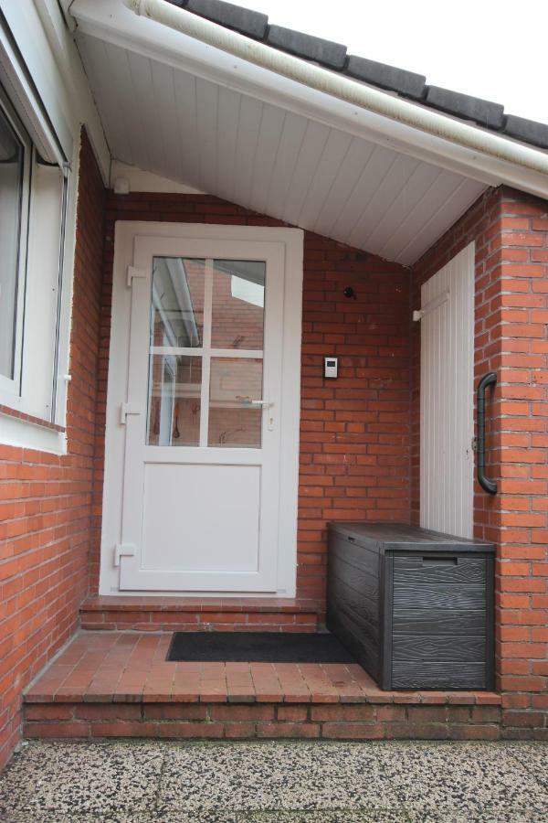 Ferienwohnung Leer Bagian luar foto